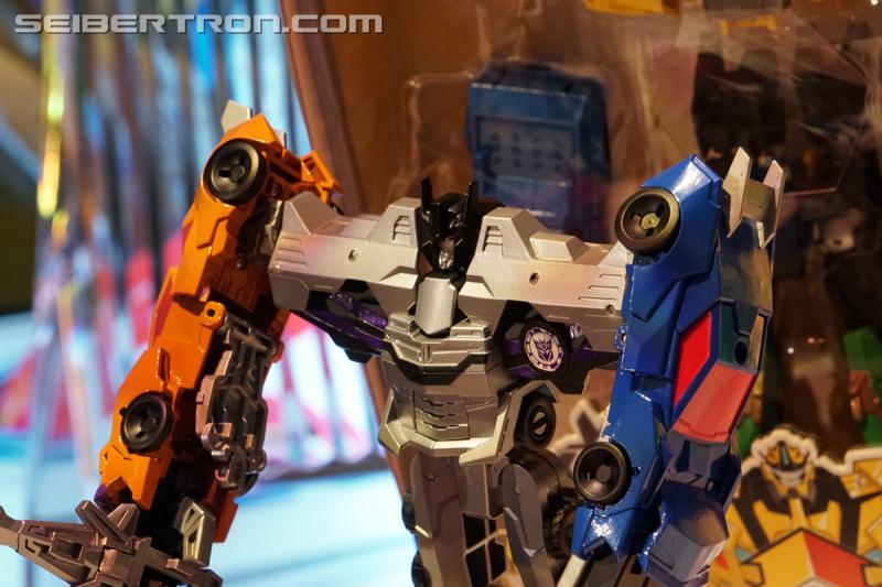 Toy Fair 2017: Transformers Robots In Disguise Combiner Force - Transformers Event: Robots In Disguise 005