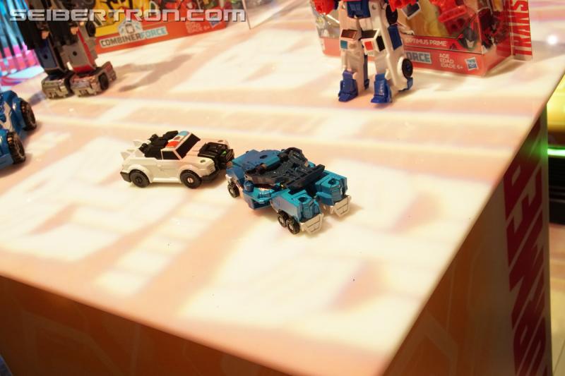 Toy Fair 2017: Transformers Robots In Disguise Combiner Force - Transformers Event: Robots In Disguise 010