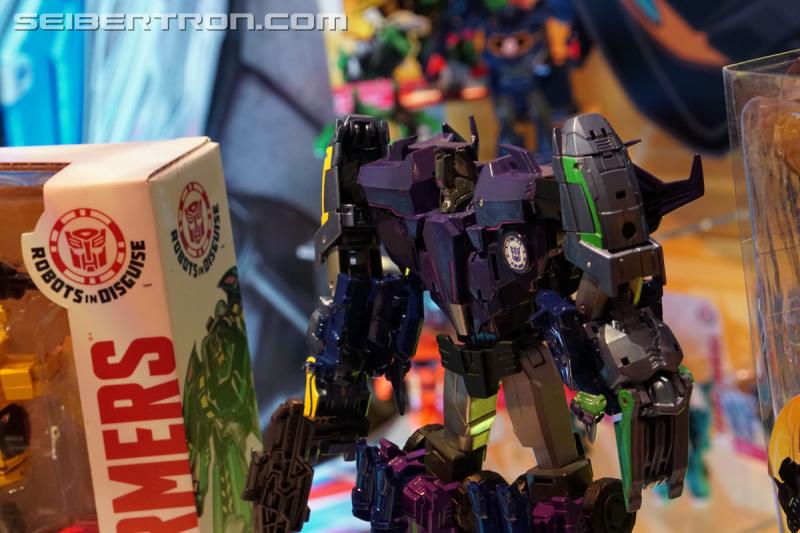 Toy Fair 2017: Transformers Robots In Disguise Combiner Force - Transformers Event: Robots In Disguise 015