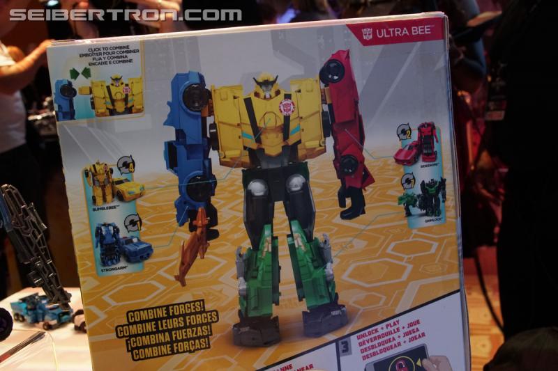 Toy Fair 2017: Transformers Robots In Disguise Combiner Force - Transformers Event: Robots In Disguise 018