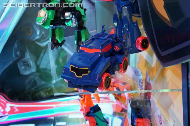 Toy Fair 2017: Transformers Robots In Disguise Combiner Force - Transformers Event: Robots In Disguise 025