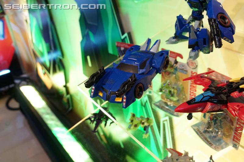 Toy Fair 2017: Transformers Robots In Disguise Combiner Force - Transformers Event: Robots In Disguise 041