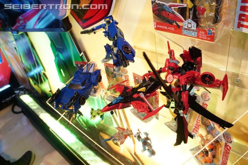 Toy Fair 2017: Transformers Robots In Disguise Combiner Force - Transformers Event: Robots In Disguise 042