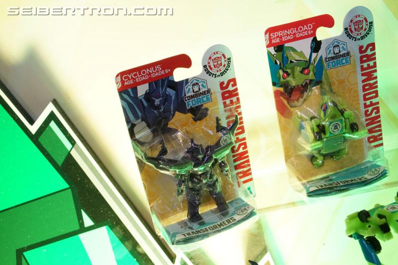 Toy Fair 2017: Transformers Robots In Disguise Combiner Force - Transformers Event: Robots In Disguise 048