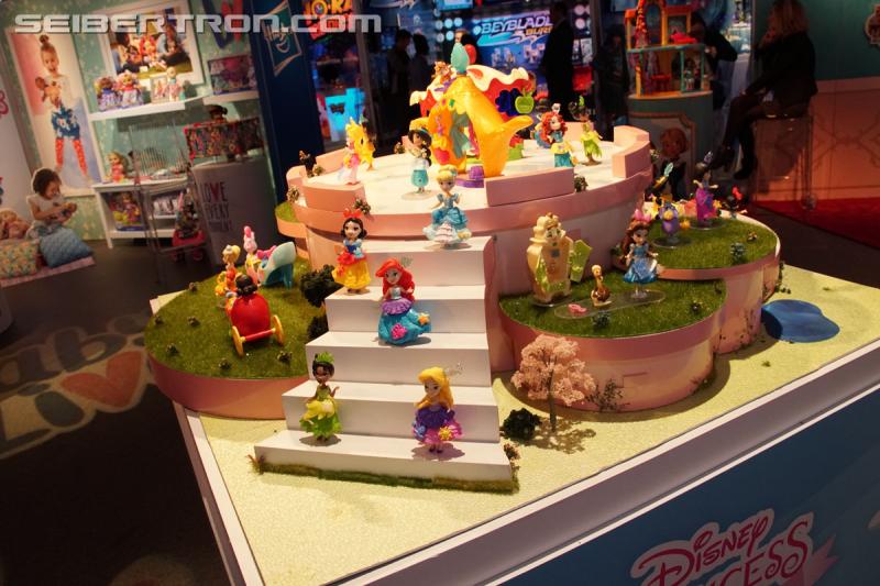 Toy Fair 2017: Miscellaneous Gallery (includes Death's Head 2) - Transformers Event: DSC00672