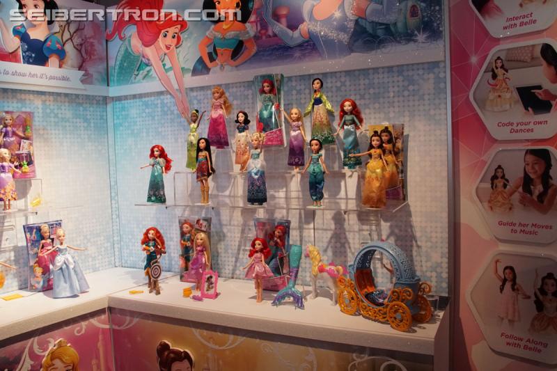 Toy Fair 2017: Miscellaneous Gallery (includes Death's Head 2) - Transformers Event: DSC00678