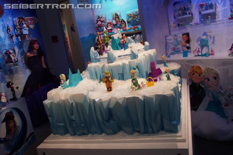 Toy Fair 2017: Miscellaneous Gallery (includes Death's Head 2) - Transformers Event: DSC00688