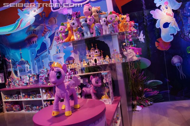 Toy Fair 2017: My Little Pony The. Movie and Equestria Girls - Transformers Event: DSC00804