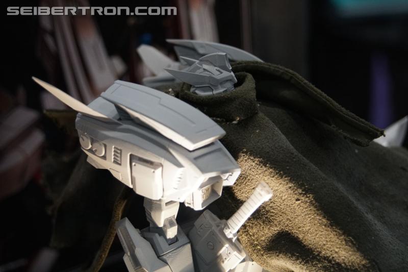 Toy Fair 2017: Drift articulated action figure from Flame Toys - Transformers Event: DSC00911