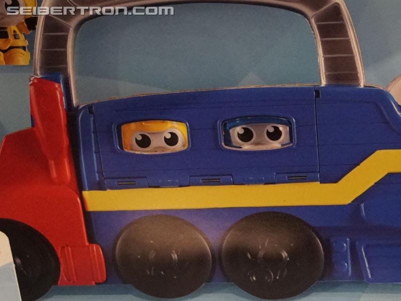 Toy Fair 2017: Miscellaneous products including Playskool Baby's Transformers products - Transformers Event: DSC00993a