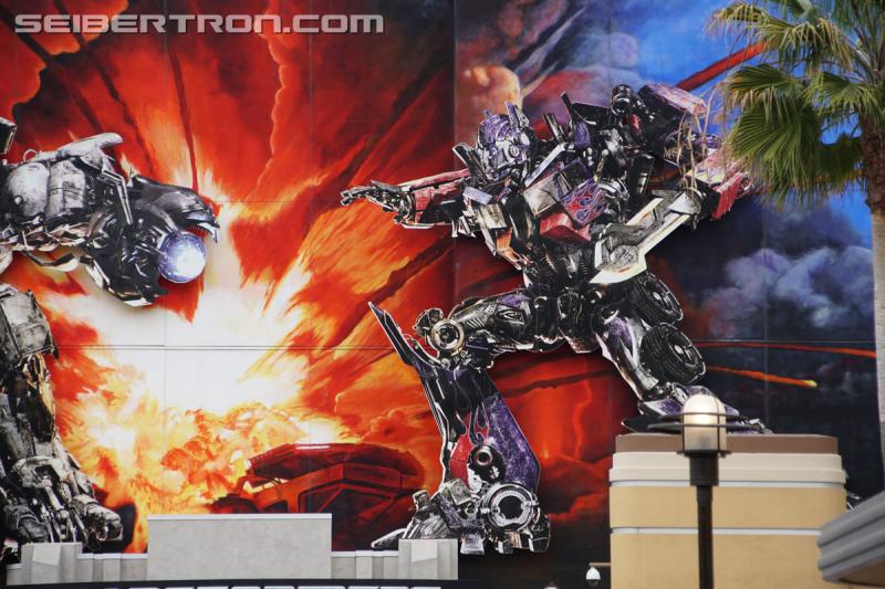 Paramount's Last Knight Super Fan Event: Transformers 3D Ride at Universal - Transformers Event: Universal 012