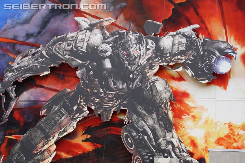 Paramount's Last Knight Super Fan Event: Transformers 3D Ride at Universal - Transformers Event: Universal 026