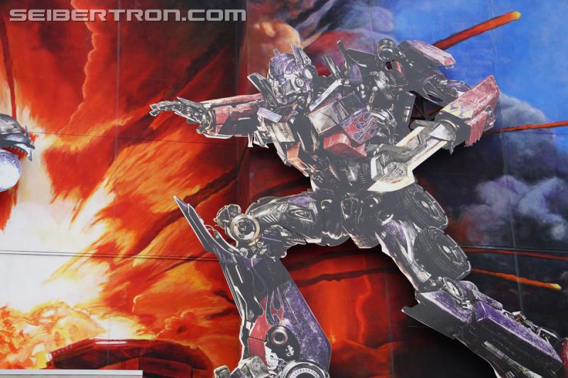 Paramount's Last Knight Super Fan Event: Transformers 3D Ride at Universal - Transformers Event: Universal 027
