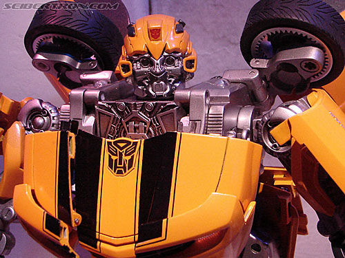Toy Fair 2007 - New York: Hasbro's Transformers Products - Transformers Event: Click <a href="/media/video/toyfair2007tfvids.php?video=bumblebee">here</a> to view a video of this product.