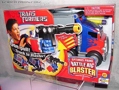 Toy Fair 2007 - New York: Hasbro's Transformers Products - Transformers Event: Click <a href="/media/video/toyfair2007tfvids.php?video=blaster">here</a> to view a video of this product.