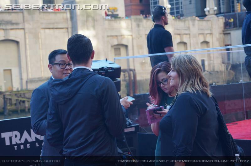 Transformers The Last Knight Global Premiere: Seibertron.com's Exclusive Photos from the Transformers Last Knight Red Carpet Event in Chicago - Transformers Event: Us Premiere Chicago 055