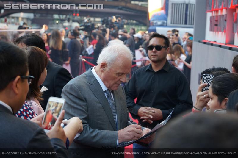 Transformers The Last Knight Global Premiere: Seibertron.com's Exclusive Photos from the Transformers Last Knight Red Carpet Event in Chicago - Transformers Event: Us Premiere Chicago 066