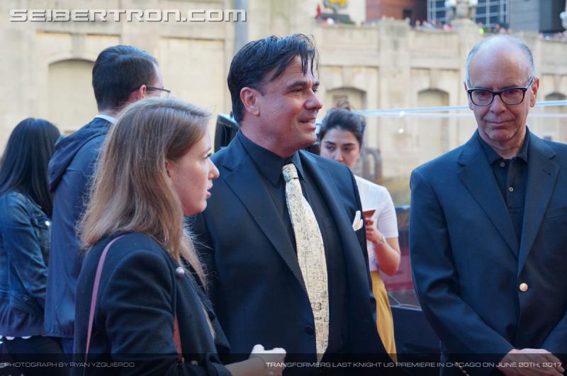 Transformers The Last Knight Global Premiere: Seibertron.com's Exclusive Photos from the Transformers Last Knight Red Carpet Event in Chicago - Transformers Event: Us Premiere Chicago 067