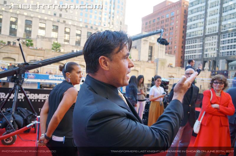 Transformers The Last Knight Global Premiere: Seibertron.com's Exclusive Photos from the Transformers Last Knight Red Carpet Event in Chicago - Transformers Event: Us Premiere Chicago 073