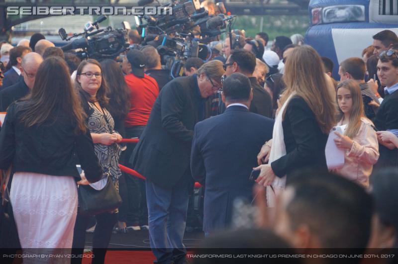 Transformers The Last Knight Global Premiere: Seibertron.com's Exclusive Photos from the Transformers Last Knight Red Carpet Event in Chicago - Transformers Event: Us Premiere Chicago 090