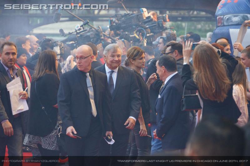 Transformers The Last Knight Global Premiere: Seibertron.com's Exclusive Photos from the Transformers Last Knight Red Carpet Event in Chicago - Transformers Event: Us Premiere Chicago 093