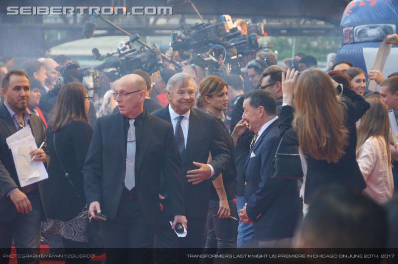 Transformers The Last Knight Global Premiere: Seibertron.com's Exclusive Photos from the Transformers Last Knight Red Carpet Event in Chicago - Transformers Event: Us Premiere Chicago 094