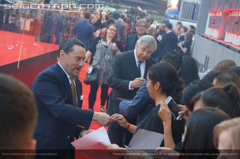 Transformers The Last Knight Global Premiere: Seibertron.com's Exclusive Photos from the Transformers Last Knight Red Carpet Event in Chicago - Transformers Event: Us Premiere Chicago 100