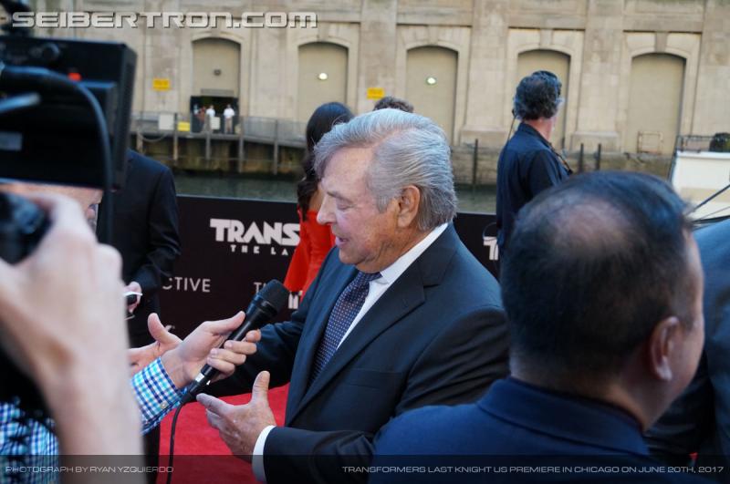 Transformers The Last Knight Global Premiere: Seibertron.com's Exclusive Photos from the Transformers Last Knight Red Carpet Event in Chicago - Transformers Event: Us Premiere Chicago 115