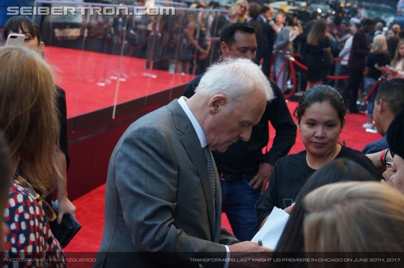Transformers The Last Knight Global Premiere: Seibertron.com's Exclusive Photos from the Transformers Last Knight Red Carpet Event in Chicago - Transformers Event: Us Premiere Chicago 129