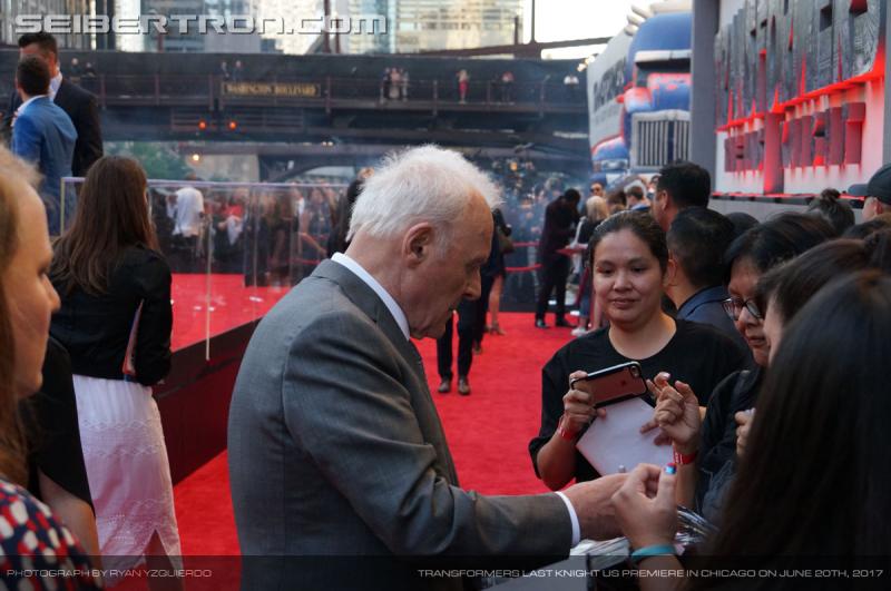 Transformers The Last Knight Global Premiere: Seibertron.com's Exclusive Photos from the Transformers Last Knight Red Carpet Event in Chicago - Transformers Event: Us Premiere Chicago 130