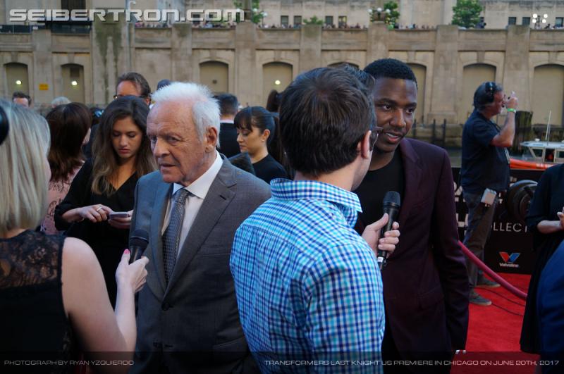 Transformers The Last Knight Global Premiere: Seibertron.com's Exclusive Photos from the Transformers Last Knight Red Carpet Event in Chicago - Transformers Event: Us Premiere Chicago 150