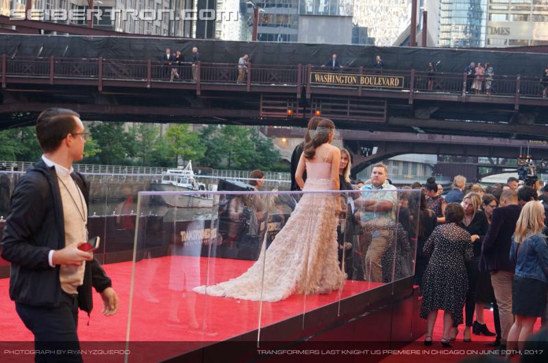 Transformers The Last Knight Global Premiere: Seibertron.com's Exclusive Photos from the Transformers Last Knight Red Carpet Event in Chicago - Transformers Event: Us Premiere Chicago 158