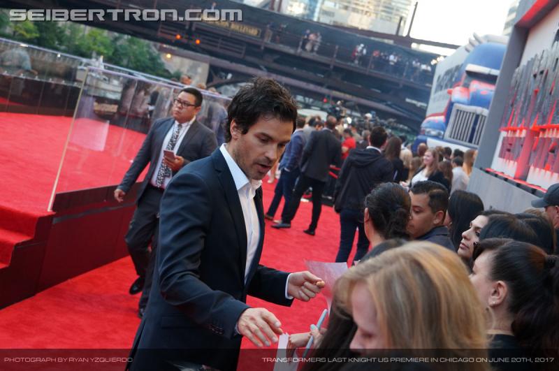 Transformers The Last Knight Global Premiere: Seibertron.com's Exclusive Photos from the Transformers Last Knight Red Carpet Event in Chicago - Transformers Event: Us Premiere Chicago 166