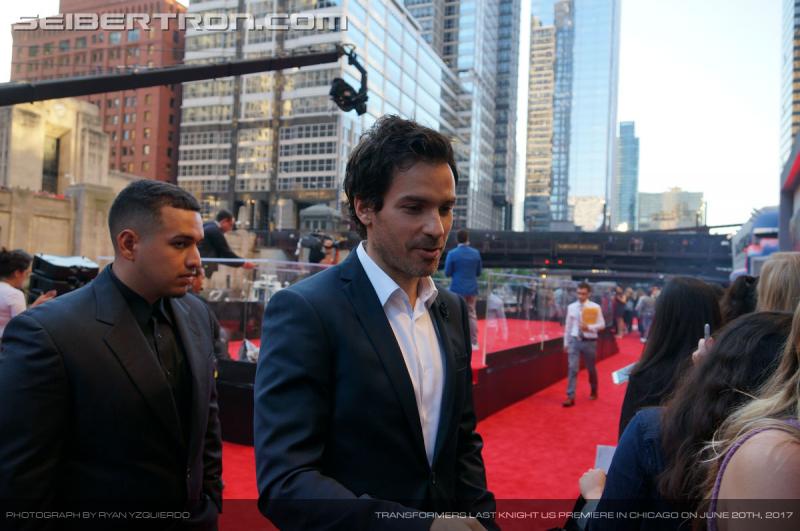 Transformers The Last Knight Global Premiere: Seibertron.com's Exclusive Photos from the Transformers Last Knight Red Carpet Event in Chicago - Transformers Event: Us Premiere Chicago 172
