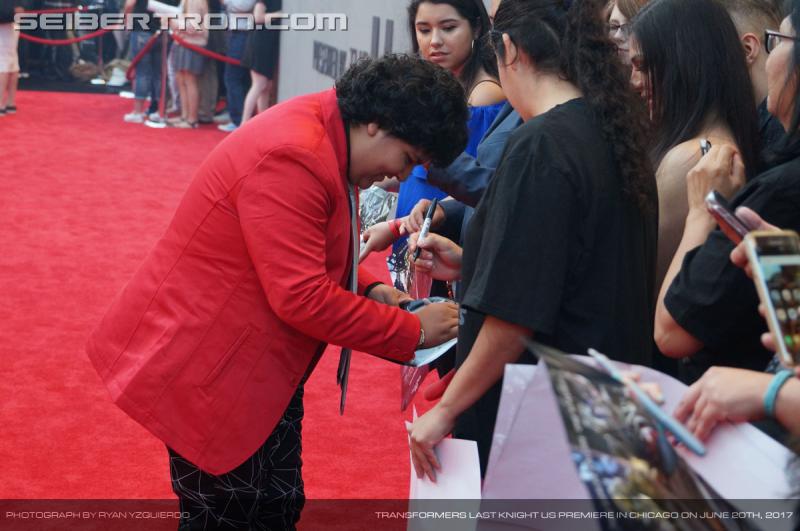 Transformers The Last Knight Global Premiere: Seibertron.com's Exclusive Photos from the Transformers Last Knight Red Carpet Event in Chicago - Transformers Event: Us Premiere Chicago 177