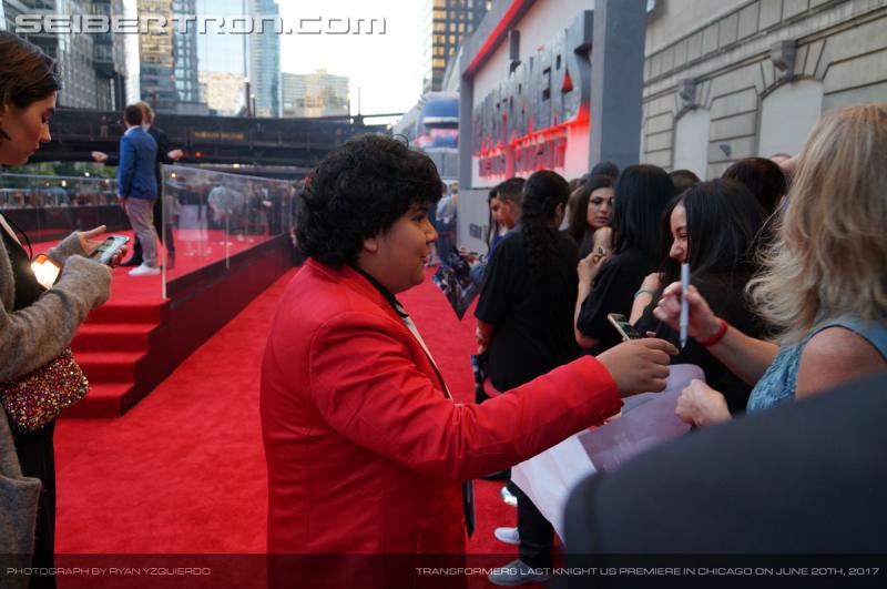 Transformers The Last Knight Global Premiere: Seibertron.com's Exclusive Photos from the Transformers Last Knight Red Carpet Event in Chicago - Transformers Event: Us Premiere Chicago 185