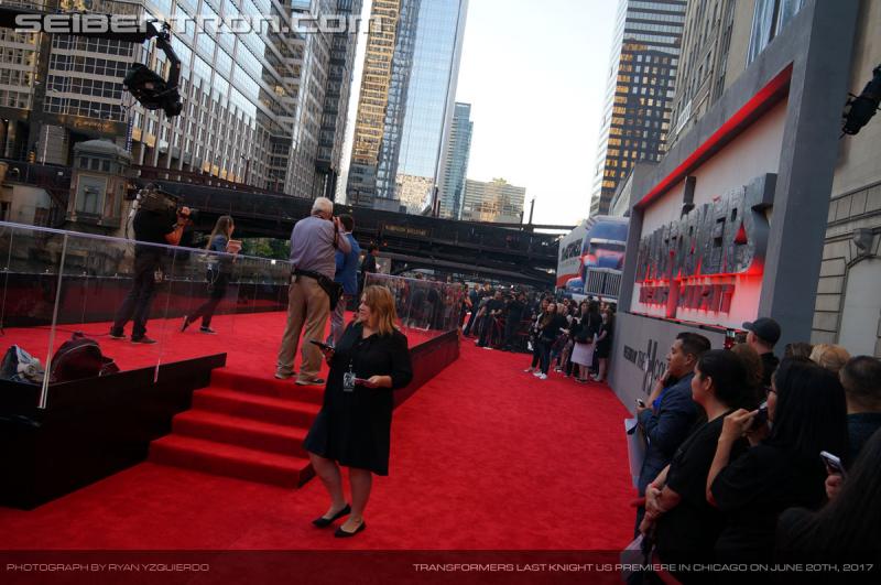 Transformers The Last Knight Global Premiere: Seibertron.com's Exclusive Photos from the Transformers Last Knight Red Carpet Event in Chicago - Transformers Event: Us Premiere Chicago 193