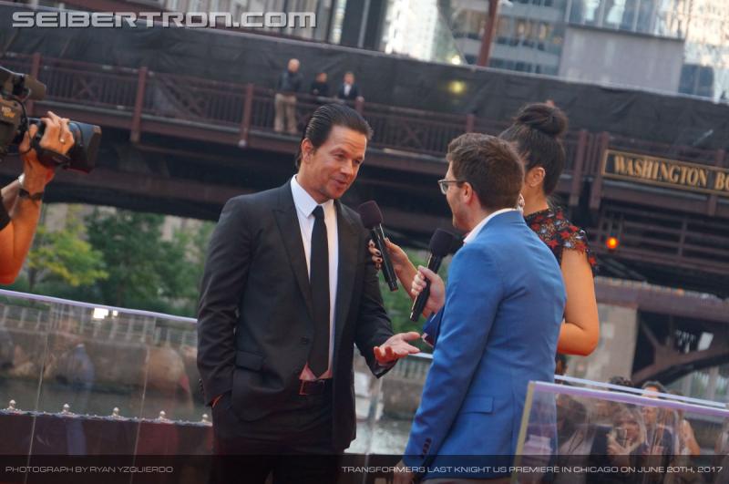 Transformers The Last Knight Global Premiere: Seibertron.com's Exclusive Photos from the Transformers Last Knight Red Carpet Event in Chicago - Transformers Event: Us Premiere Chicago 196