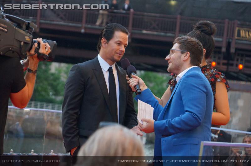Transformers The Last Knight Global Premiere: Seibertron.com's Exclusive Photos from the Transformers Last Knight Red Carpet Event in Chicago - Transformers Event: Us Premiere Chicago 197