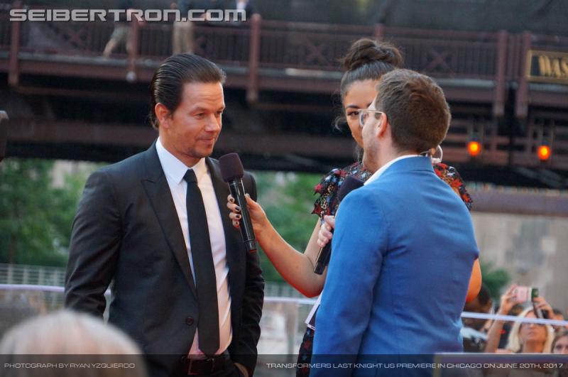 Transformers The Last Knight Global Premiere: Seibertron.com's Exclusive Photos from the Transformers Last Knight Red Carpet Event in Chicago - Transformers Event: Us Premiere Chicago 198