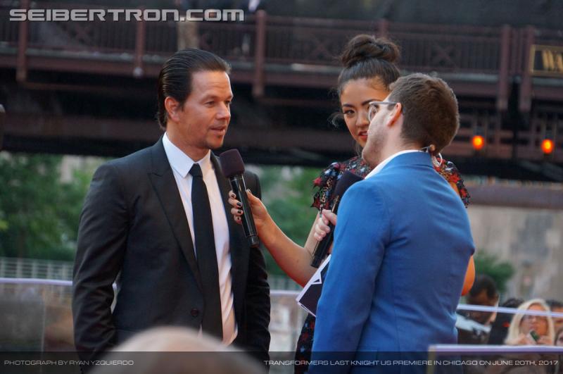 Transformers The Last Knight Global Premiere: Seibertron.com's Exclusive Photos from the Transformers Last Knight Red Carpet Event in Chicago - Transformers Event: Us Premiere Chicago 199