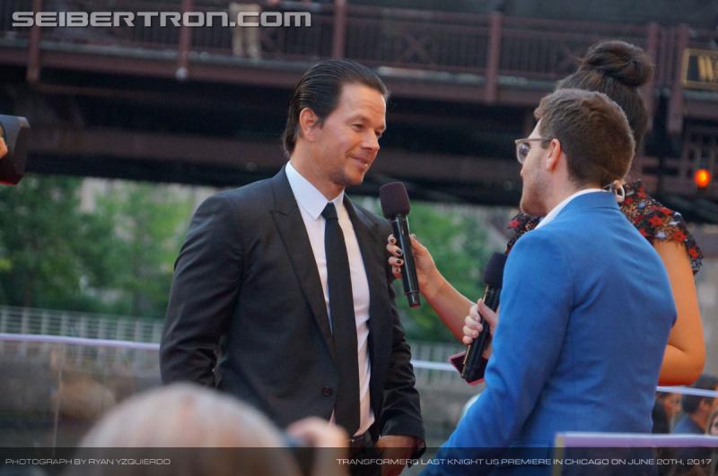 Transformers The Last Knight Global Premiere: Seibertron.com's Exclusive Photos from the Transformers Last Knight Red Carpet Event in Chicago - Transformers Event: Us Premiere Chicago 200