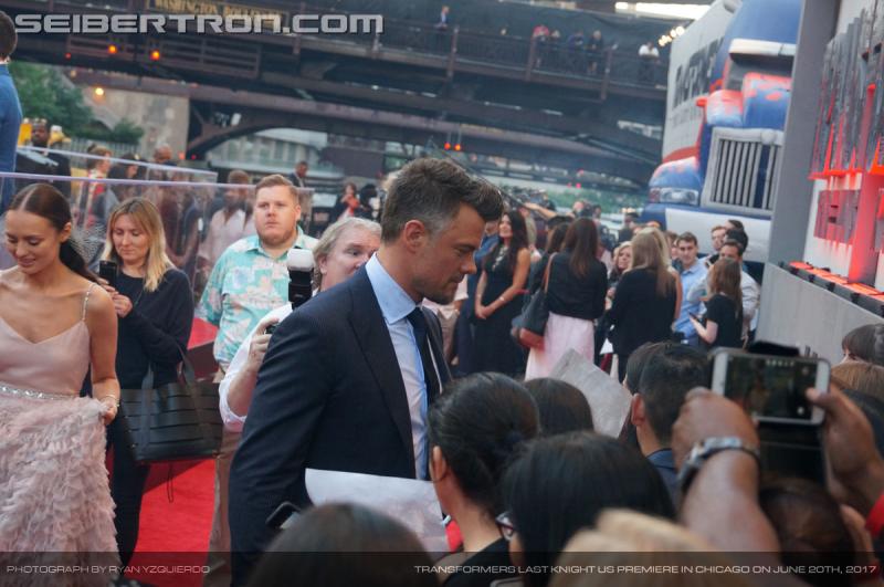 Transformers The Last Knight Global Premiere: Seibertron.com's Exclusive Photos from the Transformers Last Knight Red Carpet Event in Chicago - Transformers Event: Us Premiere Chicago 212