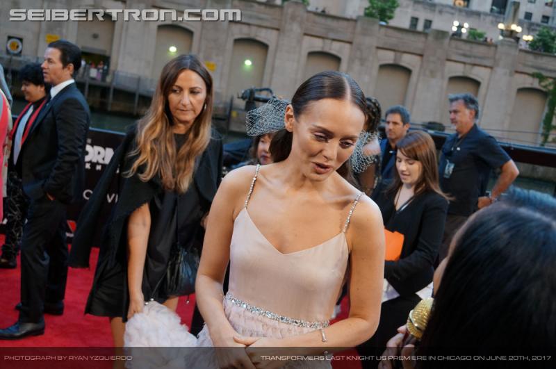 Transformers The Last Knight Global Premiere: Seibertron.com's Exclusive Photos from the Transformers Last Knight Red Carpet Event in Chicago - Transformers Event: Us Premiere Chicago 246