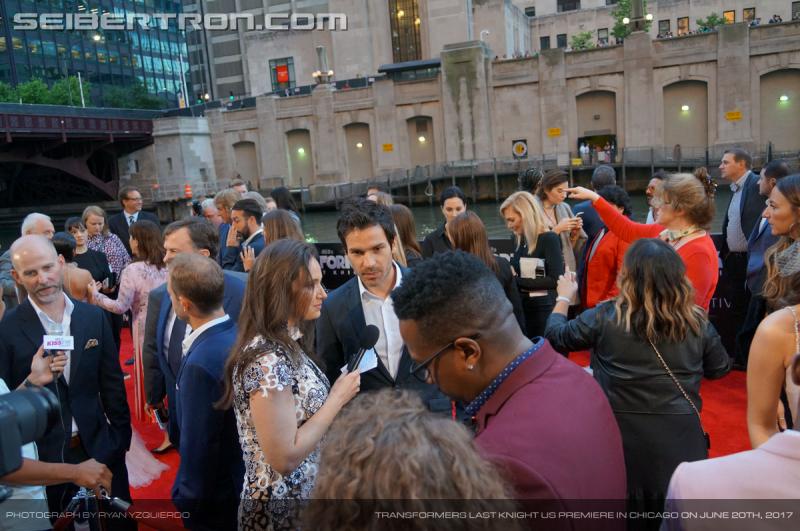 Transformers The Last Knight Global Premiere: Seibertron.com's Exclusive Photos from the Transformers Last Knight Red Carpet Event in Chicago - Transformers Event: Us Premiere Chicago 250