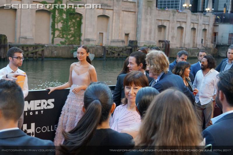 Transformers The Last Knight Global Premiere: Seibertron.com's Exclusive Photos from the Transformers Last Knight Red Carpet Event in Chicago - Transformers Event: Us Premiere Chicago 258