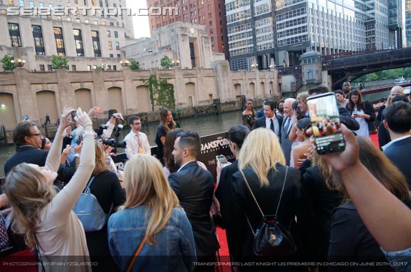 Transformers The Last Knight Global Premiere: Seibertron.com's Exclusive Photos from the Transformers Last Knight Red Carpet Event in Chicago - Transformers Event: Us Premiere Chicago 260