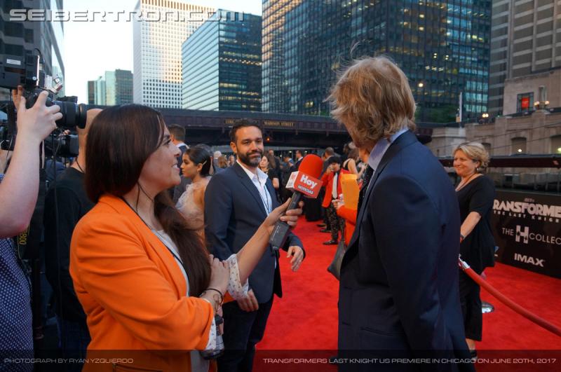 Transformers The Last Knight Global Premiere: Seibertron.com's Exclusive Photos from the Transformers Last Knight Red Carpet Event in Chicago - Transformers Event: Us Premiere Chicago 281