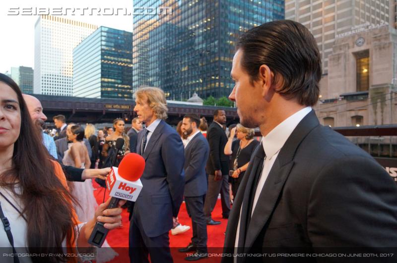 Transformers The Last Knight Global Premiere: Seibertron.com's Exclusive Photos from the Transformers Last Knight Red Carpet Event in Chicago - Transformers Event: Us Premiere Chicago 284