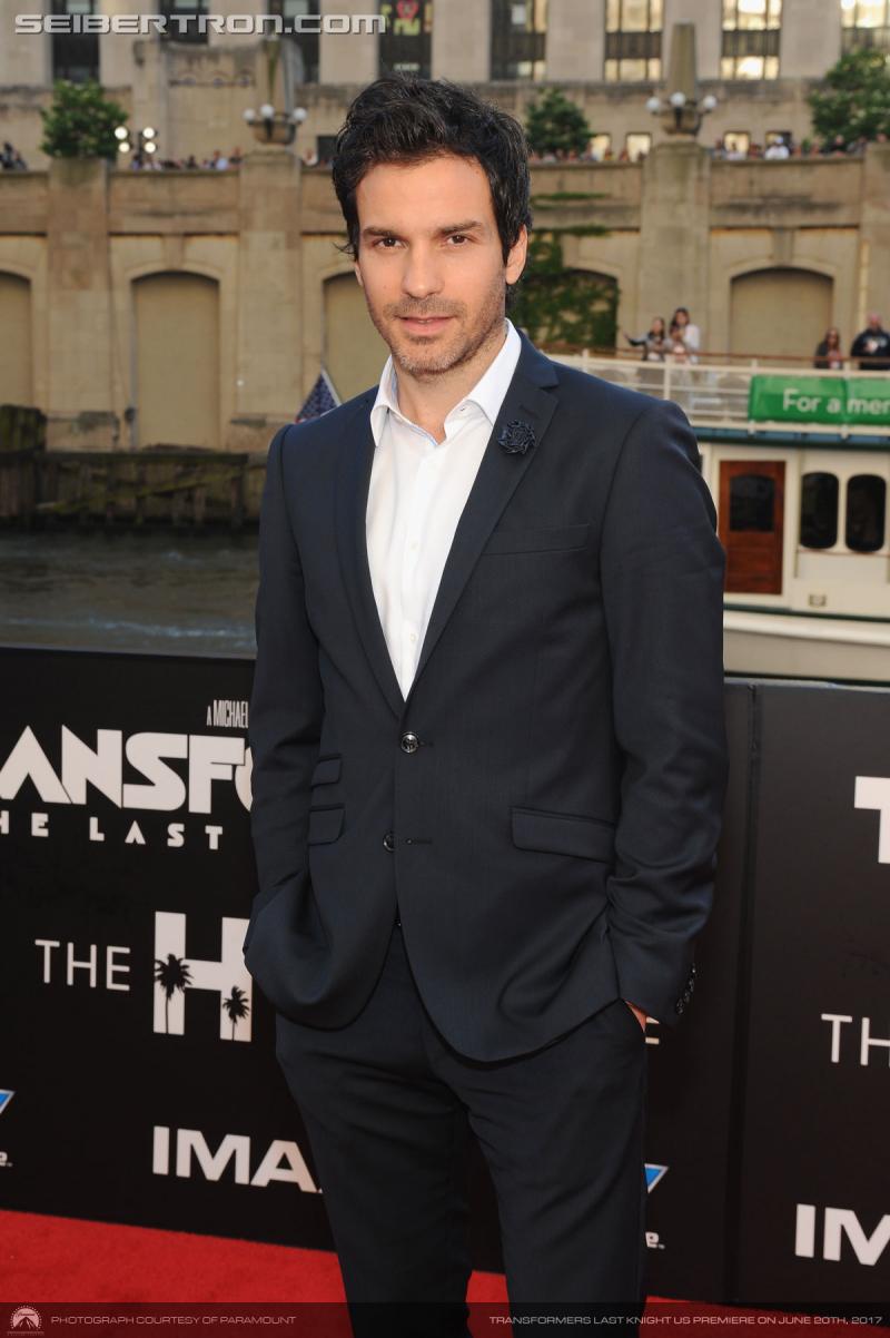 Transformers The Last Knight Global Premiere: Transformers The Last Knight US Premiere in Chicago - Transformers Event: 700067052GH00043 Transforme